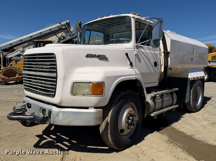 Photo of 1995 Ford LA9000