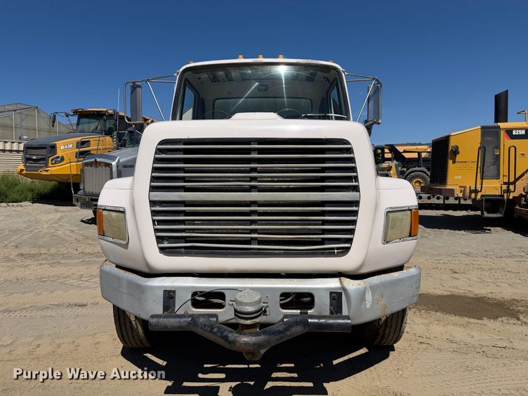 image for item EA0014 1995 Ford LA9000 water truck