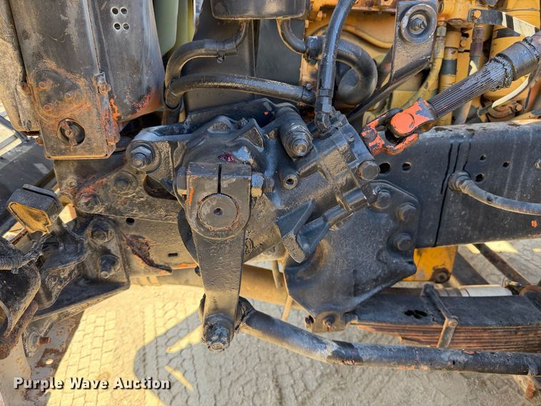 image for item EA0014 1995 Ford LA9000 water truck