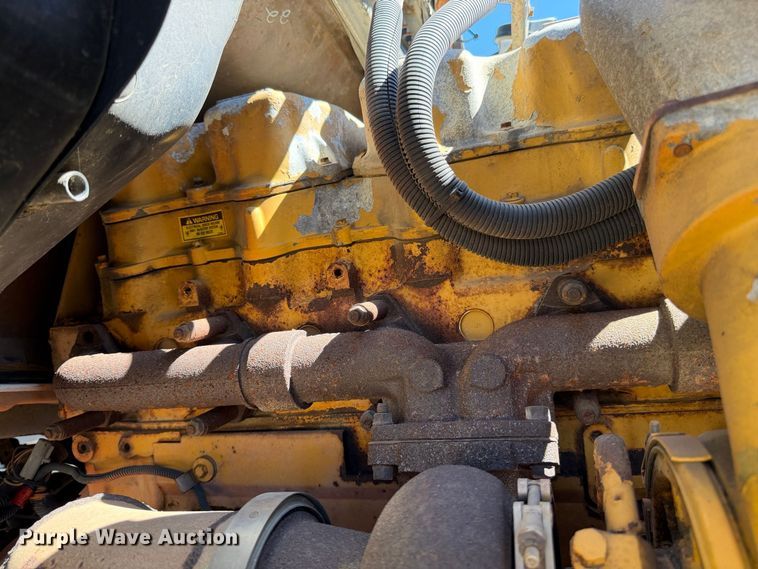 image for item EA0014 1995 Ford LA9000 water truck