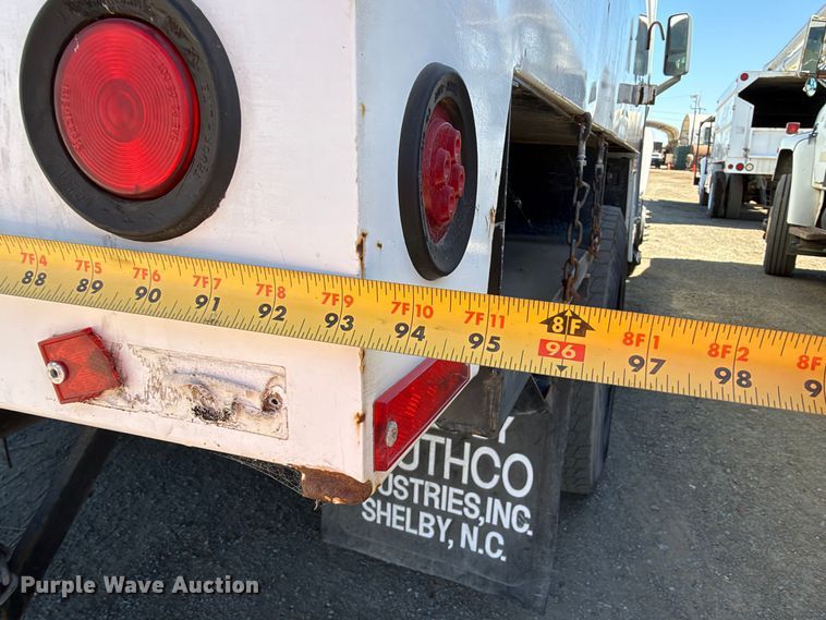 image for item EA0044 2005 GMC C6 chipper truck