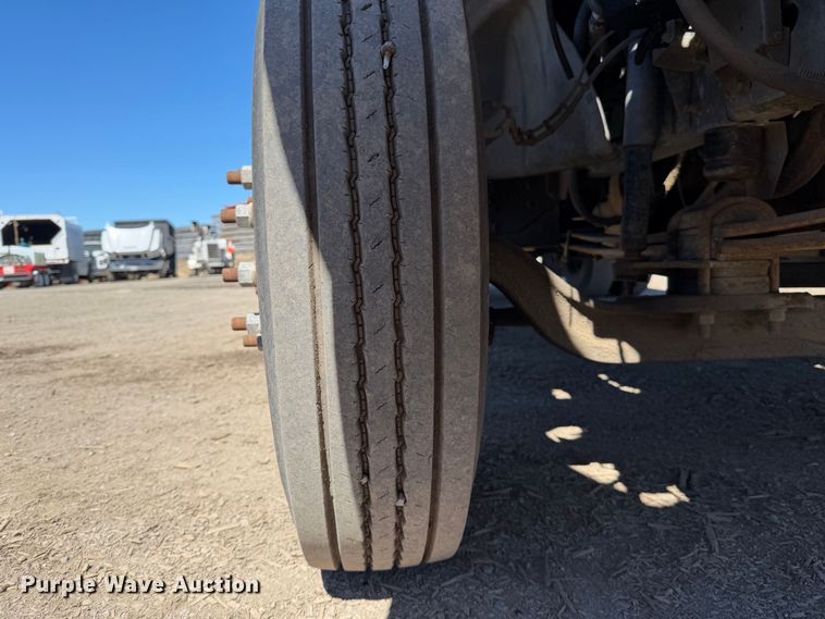 image for item EA0044 2005 GMC C6 chipper truck
