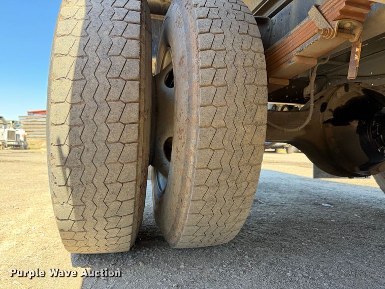 image for item EA0044 2005 GMC C6 chipper truck