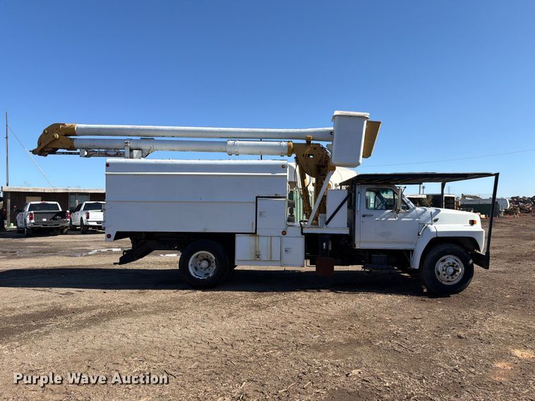image for item EA0047 1991 Ford F700 forestry bucket truck