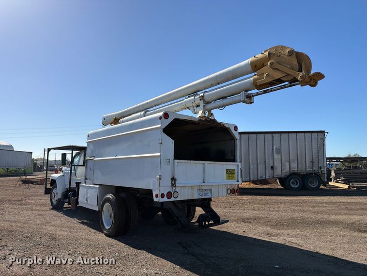 image for item EA0047 1991 Ford F700 forestry bucket truck