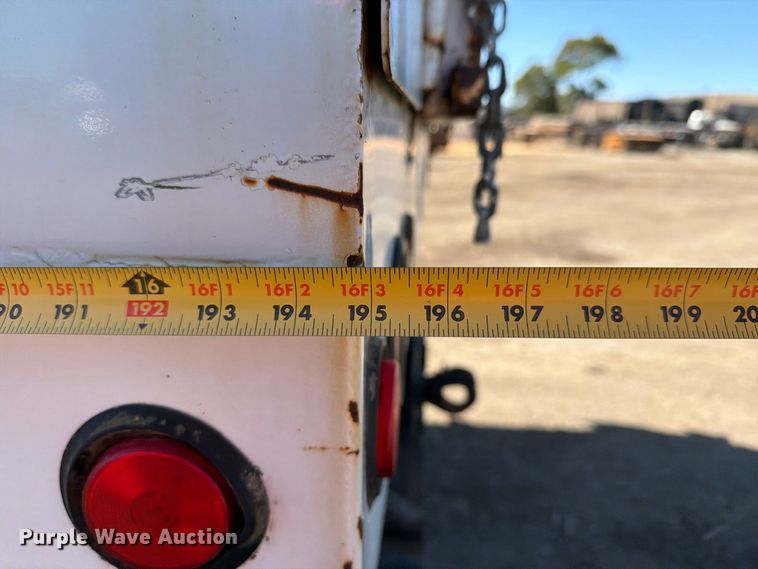 image for item EA0047 1991 Ford F700 forestry bucket truck