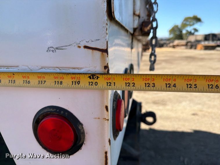 image for item EA0047 1991 Ford F700 forestry bucket truck
