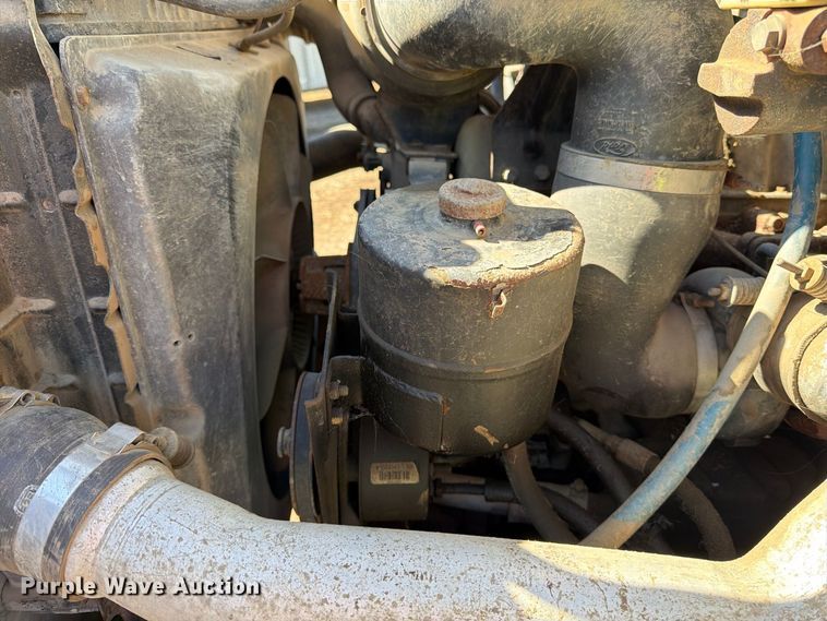 image for item EA0047 1991 Ford F700 forestry bucket truck