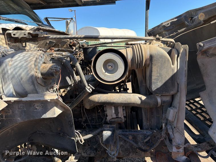 image for item EA0047 1991 Ford F700 forestry bucket truck