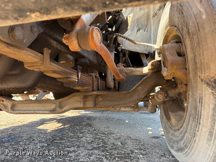 image for item EA0047 1991 Ford F700 forestry bucket truck
