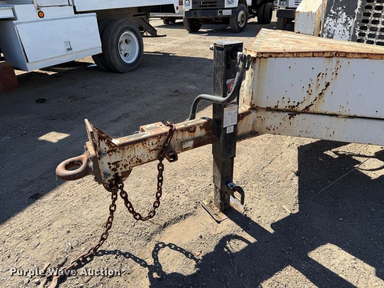 image for item EA0048 2004 Bandit 1890HD wood chipper