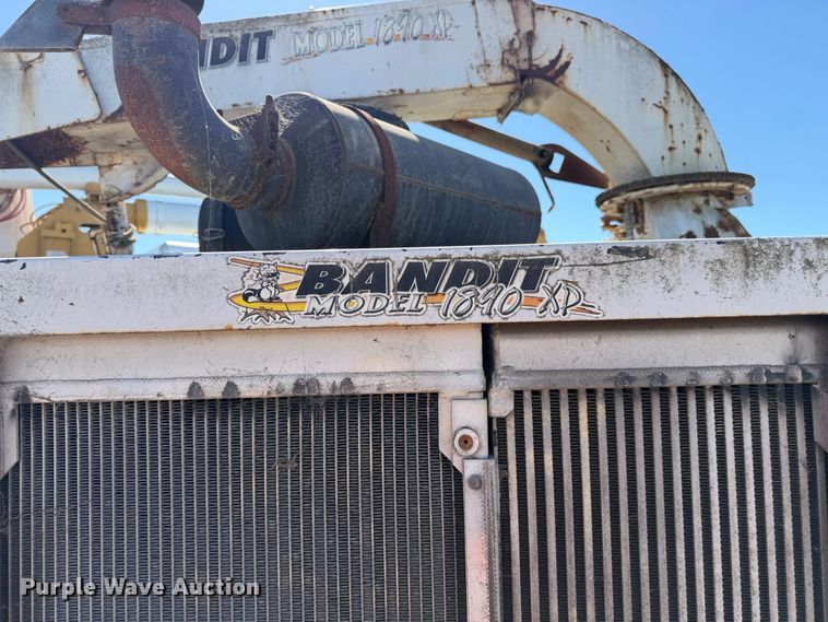 image for item EA0048 2004 Bandit 1890HD wood chipper