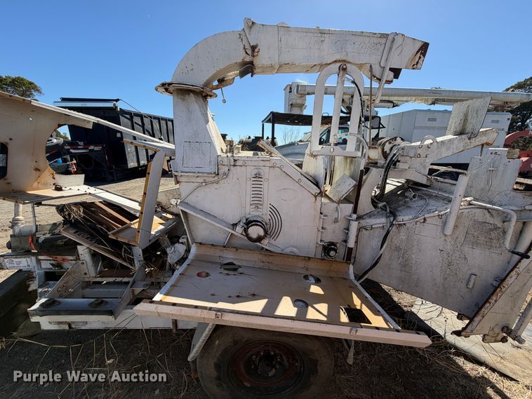 image for item EA0049 2005 Bandit 1590 wood chipper