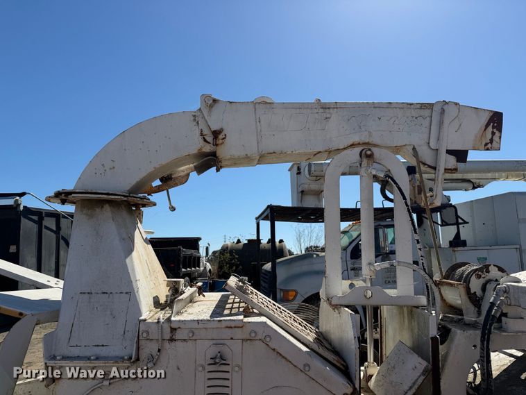 image for item EA0049 2005 Bandit 1590 wood chipper