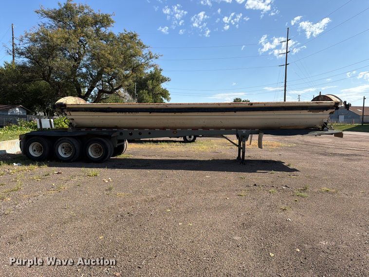 image for item EA0470 2008 SmithCo  side dump trailer