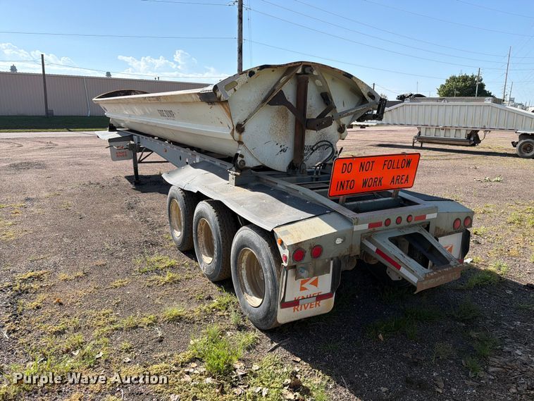 image for item EA0470 2008 SmithCo  side dump trailer