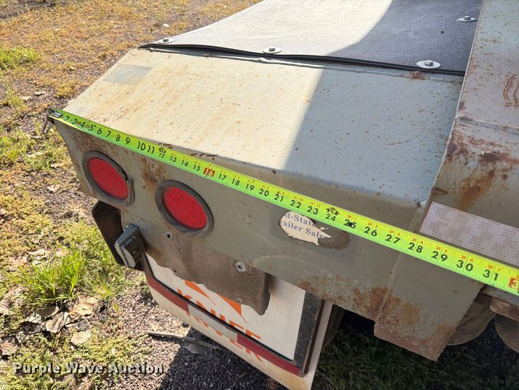 image for item EA0470 2008 SmithCo  side dump trailer