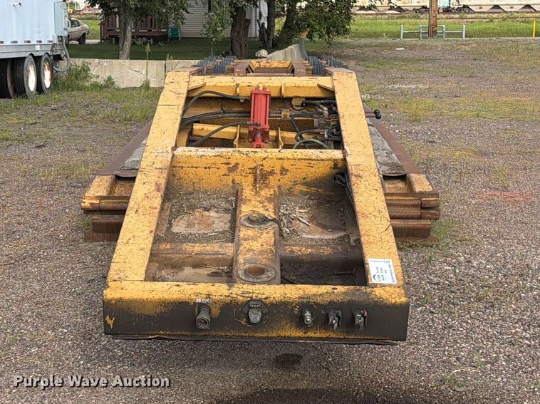 image for item EA0472 2001 Load King lowboy equipment trailer