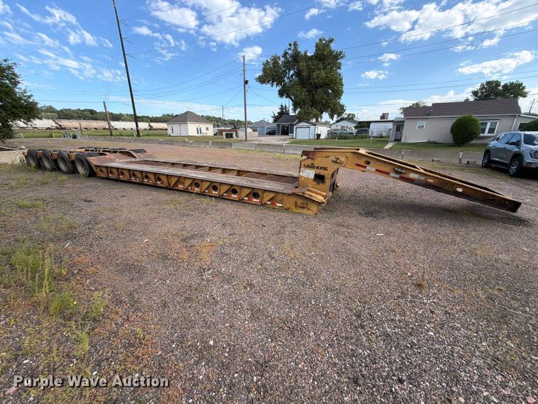 image for item EA0472 2001 Load King lowboy equipment trailer