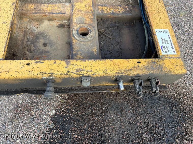 image for item EA0472 2001 Load King lowboy equipment trailer