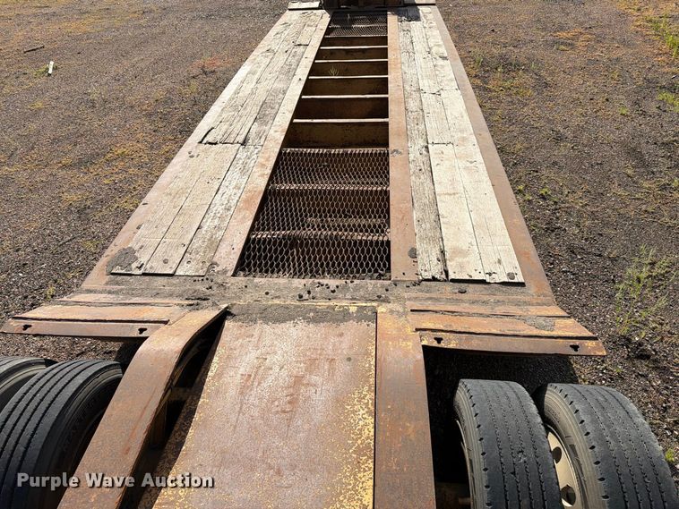 image for item EA0472 2001 Load King lowboy equipment trailer
