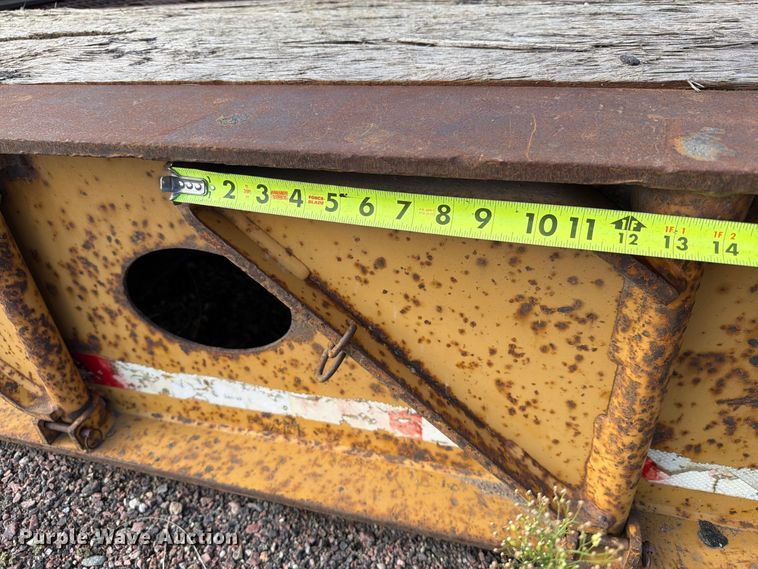 image for item EA0472 2001 Load King lowboy equipment trailer