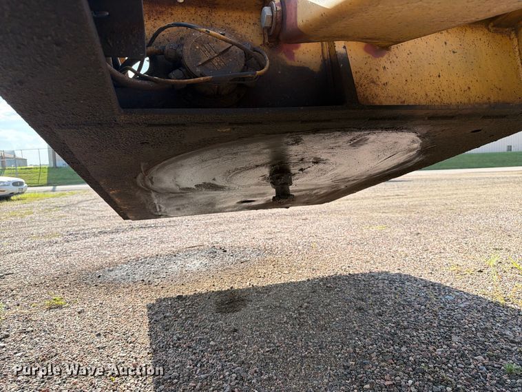 image for item EA0472 2001 Load King lowboy equipment trailer