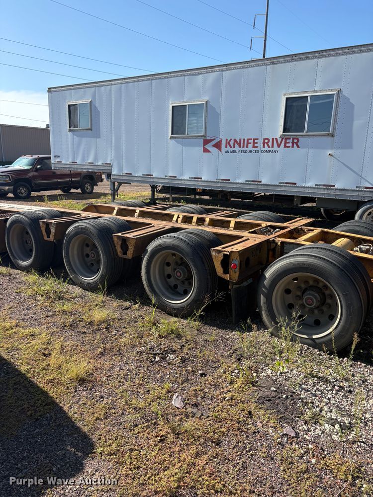 image for item EA0472 2001 Load King lowboy equipment trailer