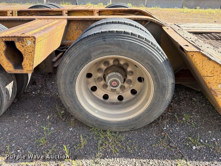 image for item EA0472 2001 Load King lowboy equipment trailer