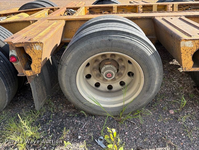 image for item EA0472 2001 Load King lowboy equipment trailer