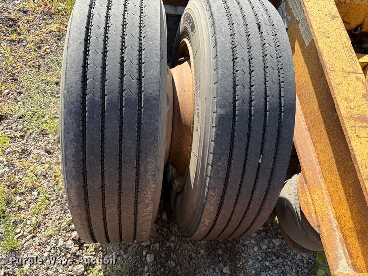 image for item EA0472 2001 Load King lowboy equipment trailer