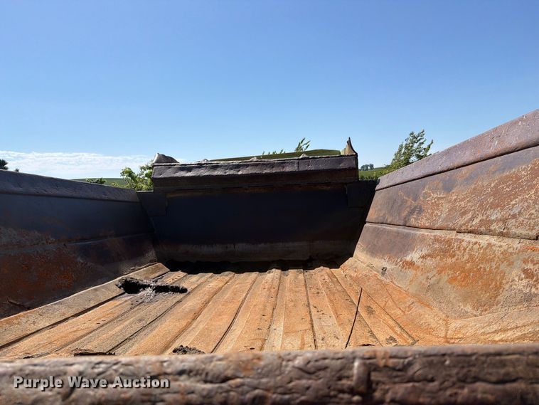image for item EA0475 Shop Built end dump wagon