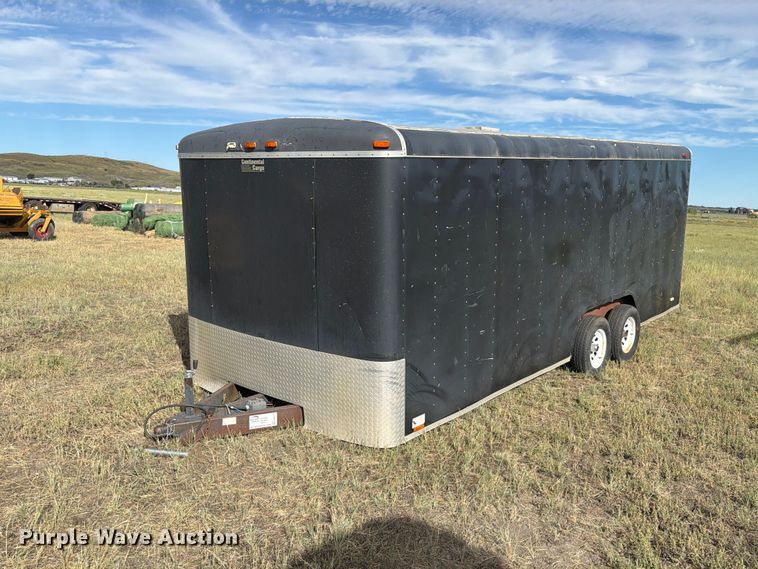 image for item EA0479 2002 Continental Cargo enclosed cargo trailer