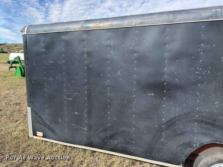 image for item EA0479 2002 Continental Cargo enclosed cargo trailer