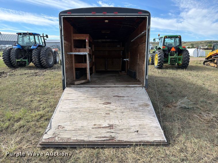 image for item EA0479 2002 Continental Cargo enclosed cargo trailer