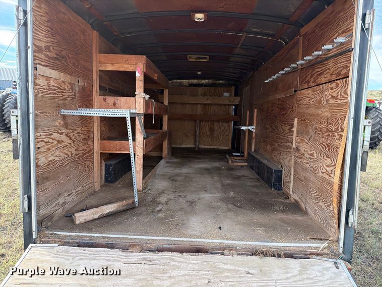 image for item EA0479 2002 Continental Cargo enclosed cargo trailer