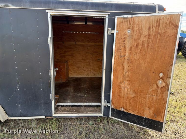 image for item EA0479 2002 Continental Cargo enclosed cargo trailer