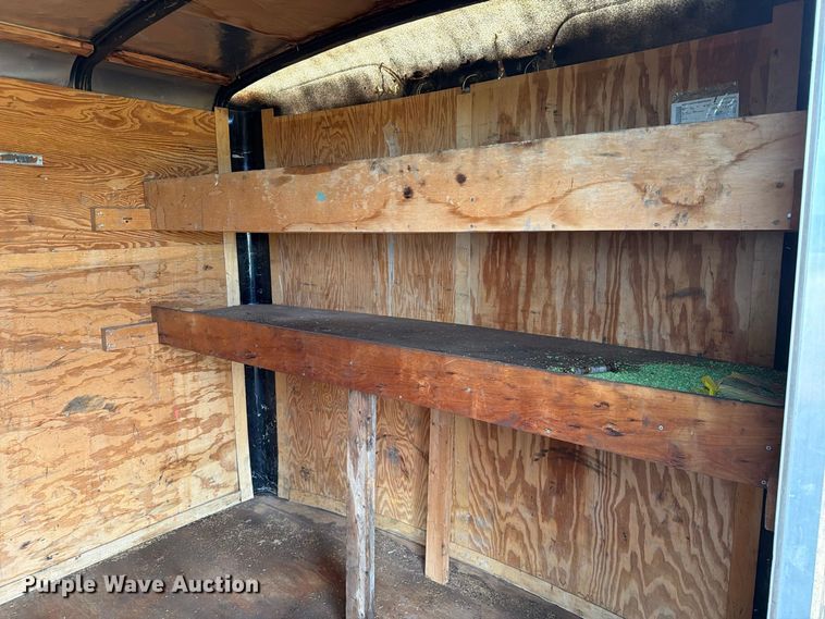 image for item EA0479 2002 Continental Cargo enclosed cargo trailer