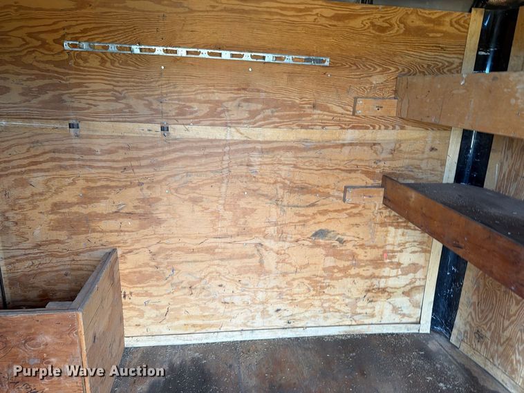 image for item EA0479 2002 Continental Cargo enclosed cargo trailer