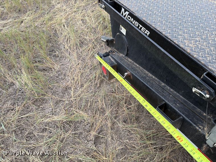 image for item EA0532 2023 PJ Trailers 3F413 equipment trailer