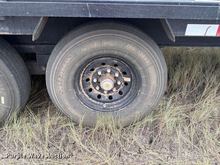 image for item EA0532 2023 PJ Trailers 3F413 equipment trailer
