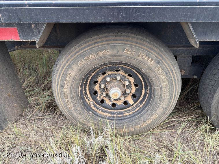 image for item EA0532 2023 PJ Trailers 3F413 equipment trailer
