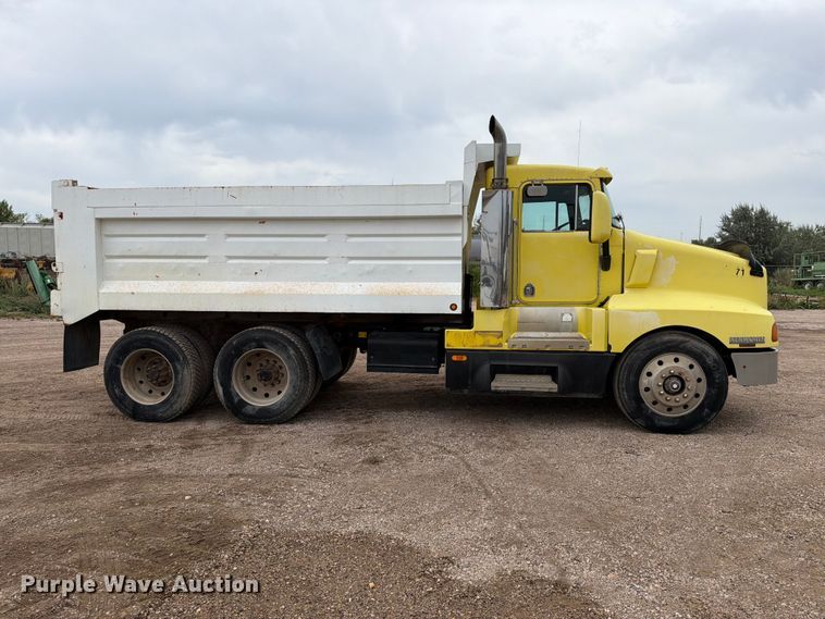 image for item EA0535 1994 Kenworth T600 dump truck