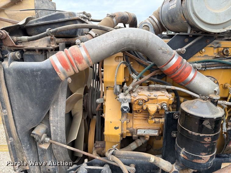 image for item EA0535 1994 Kenworth T600 dump truck