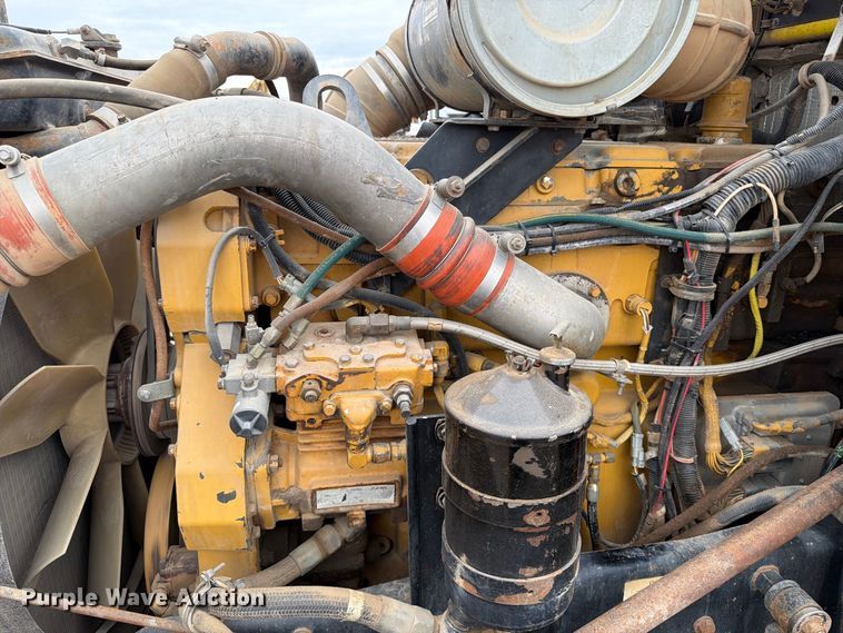 image for item EA0535 1994 Kenworth T600 dump truck
