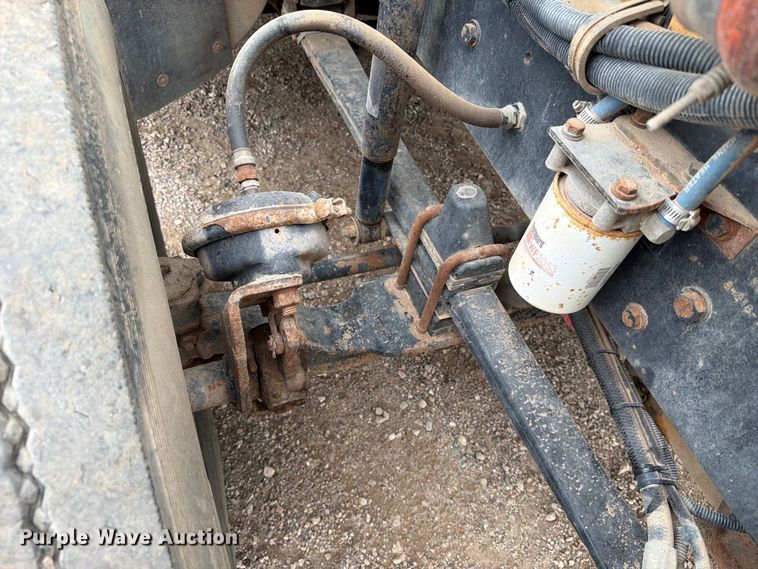 image for item EA0535 1994 Kenworth T600 dump truck