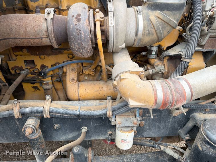 image for item EA0535 1994 Kenworth T600 dump truck