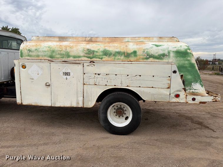 image for item EA0536 1982 Ford LN700 fuel truck