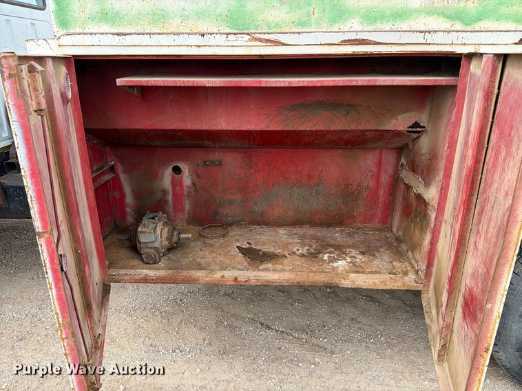 image for item EA0536 1982 Ford LN700 fuel truck