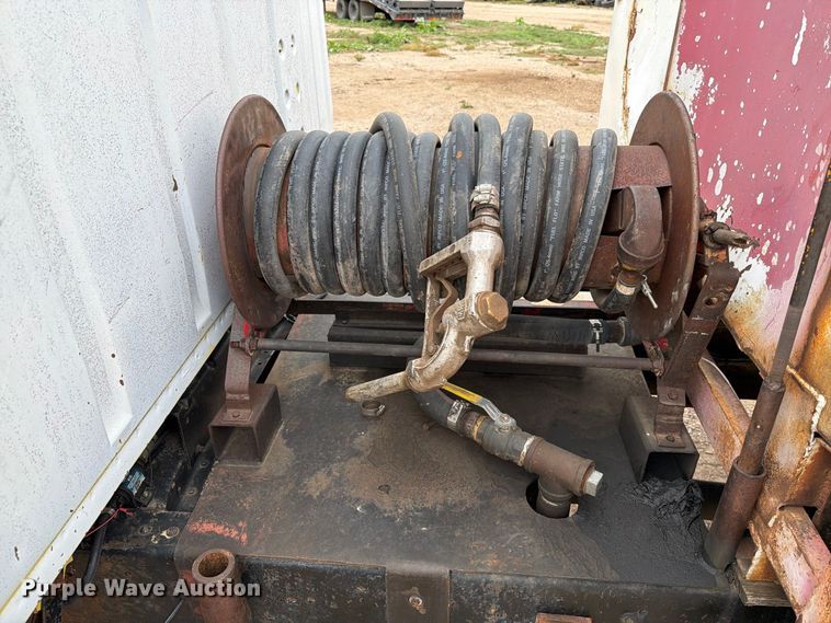 image for item EA0536 1982 Ford LN700 fuel truck